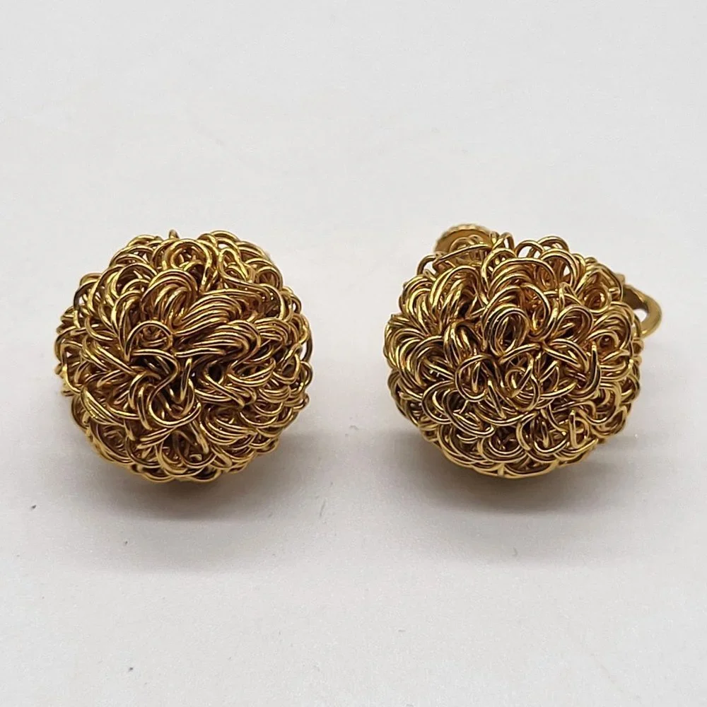 VTG Wire Ball Gold Tone Adjustable Clip On Earrings Patent 3.176.475 - Picture 5 of 7